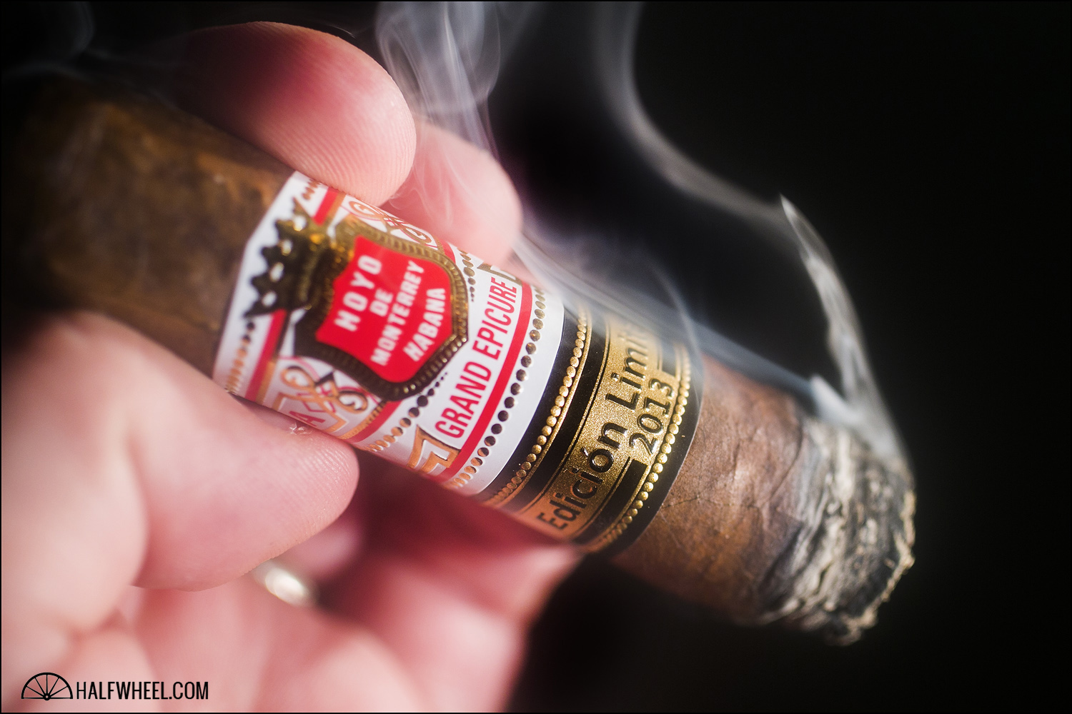 Hoyo de Monterrey Grand Epicure (EL 2013) 3.jpg Hoyo de Monterrey Grand Epicure EL 2013 3