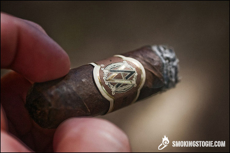 AVO 遗产 短罗布图 - AVO HERITAGE SHORT ROBUSTO