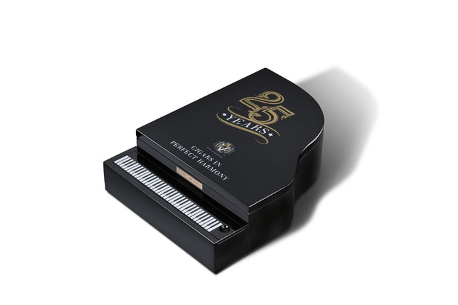 AVO 25 周年纪念版雪茄 - AVO 25TH ANNIVERSARY EDITION