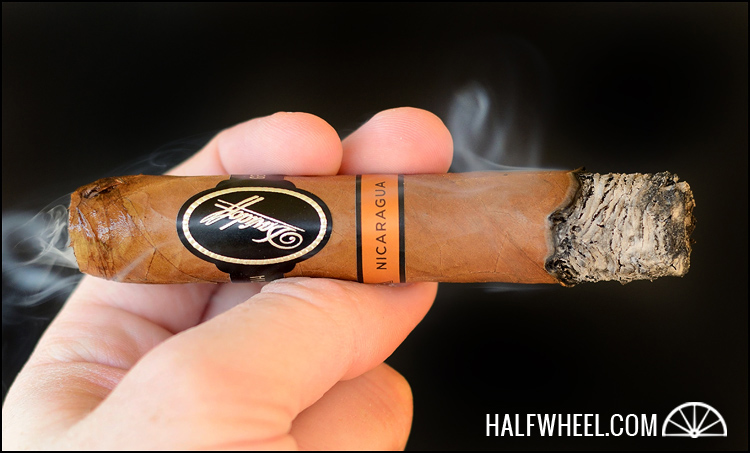大卫杜夫尼加拉瓜彪力高雪茄 - DAVIDOFF NICARAGUA BELICOSO