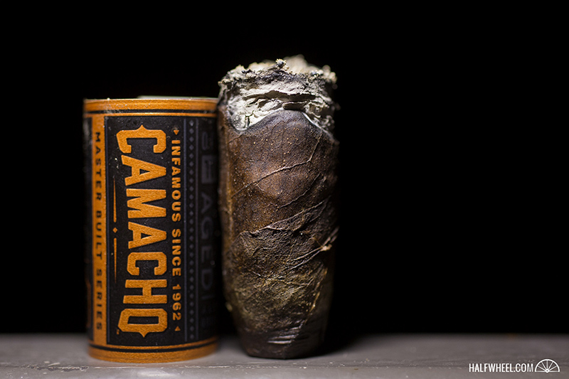 Camacho American Barrel-Aged Perfecto Gordo 3