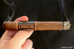 卡马乔美国桶陈托罗雪茄 - CAMACHO AMERICAN BARREL-AGED TORO