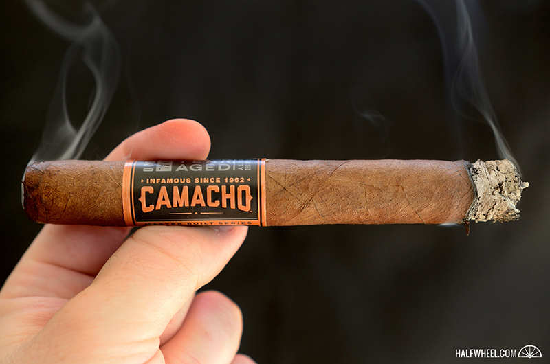 卡马乔美国桶陈托罗雪茄 - CAMACHO AMERICAN BARREL-AGED TORO