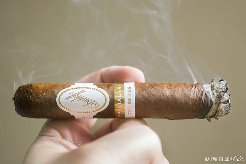 大卫杜夫702系列特别R雪茄 - DAVIDOFF 702 SERIES SPECIAL R