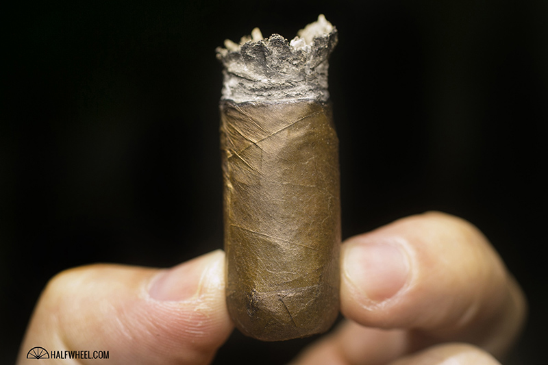 大卫杜夫702系列特别R雪茄 - DAVIDOFF 702 SERIES SPECIAL R
