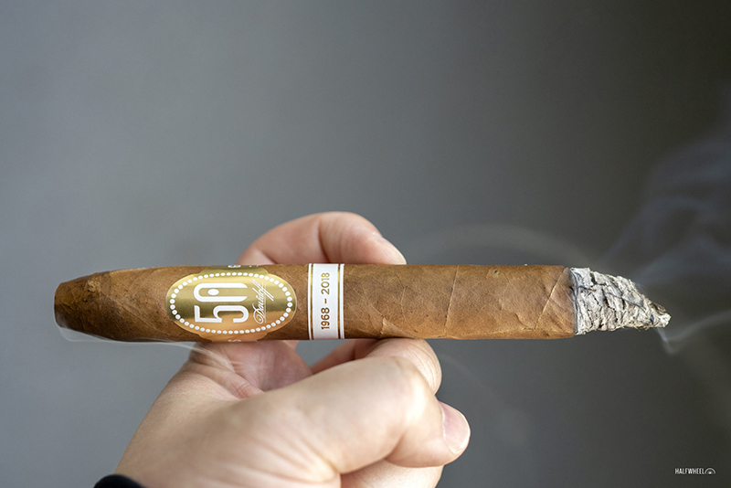 大卫杜夫小皇冠50周年限量版雪茄 - DAVIDOFF DIADEMAS FINAS LIMITE