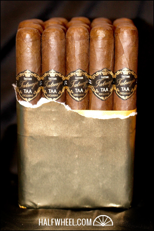 Tatuaje TAA 2013 Box 3.jpg 塔图阿赫 TATUAJE 10 GRAND CHASSEUR TAA 2013 雪茄