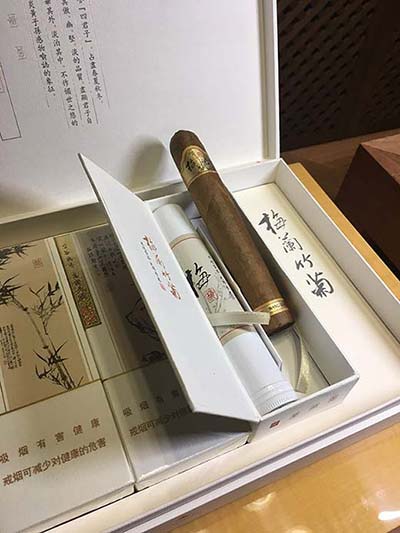 王冠梅兰竹菊规格		王冠雪茄梅兰竹菊		王冠梅兰竹菊多少钱 王冠梅兰竹菊		王冠雪茄梅兰竹菊		王冠梅兰竹菊几号 王冠(梅兰竹菊)		梅兰竹菊烟		安徽中烟王冠雪茄  王冠微型雪茄		王冠雪茄原味一号		王冠雪茄烟网上购买 王冠雪茄多少钱一盒		王冠雪茄原味一号		王冠雪茄可以吸进去吗 雪茄超市网		王冠万象多钱一包		王冠雪茄10装多少钱