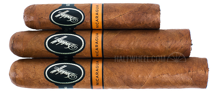 Davidoff Nicaragua Short Corona Robusto Toro.jpg Davidoff Nicaragua Short Corona Robusto Toro