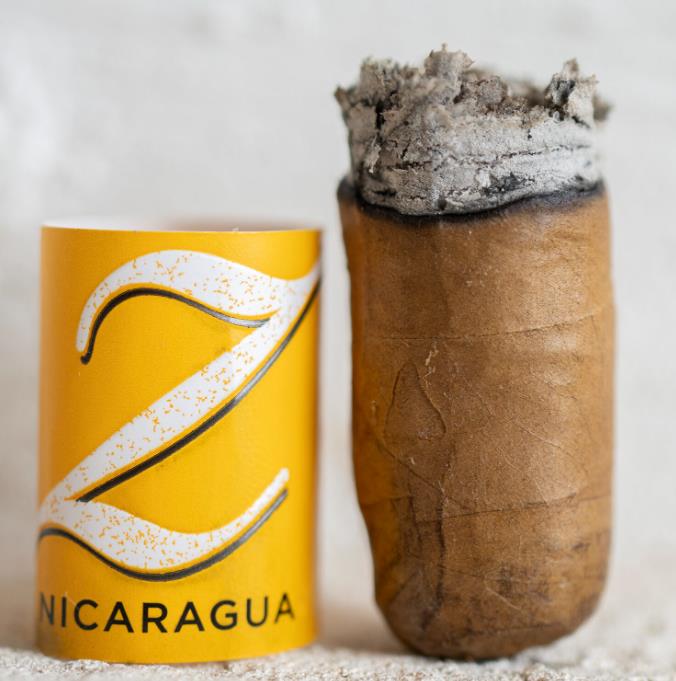 季诺尼加拉瓜半皇冠雪茄 - ZINO NICARAGUA HALF CORONA