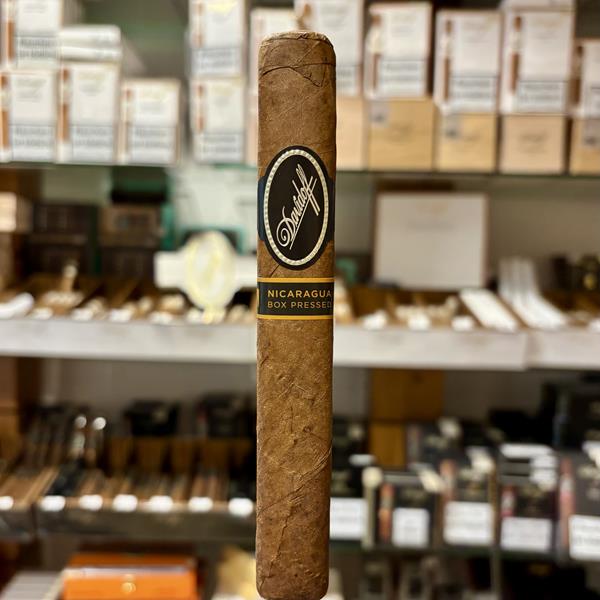大卫杜夫尼加拉瓜托罗方形雪茄 Davidoff Nicaragua Box-Pressed Toro